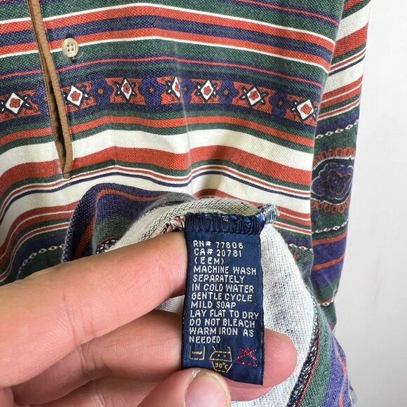 Vintage Tommy Hilfiger Quarter Button Collared Aztec Pattern Long Sleeve Size M - Picture 7 of 8